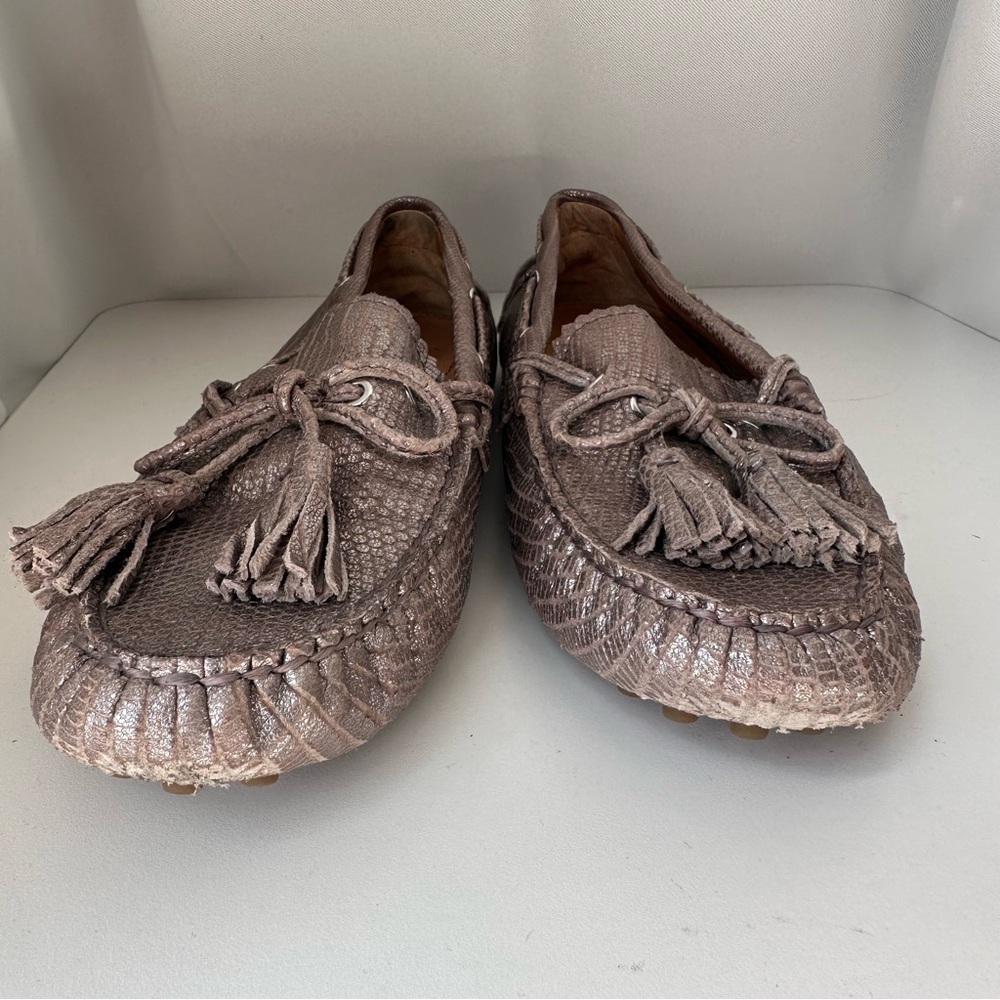 Coach (6.5) Silver Metallic Nadia Driving Moccasin Loafer w Tassels, Snakeskin - Picture 7 of 9